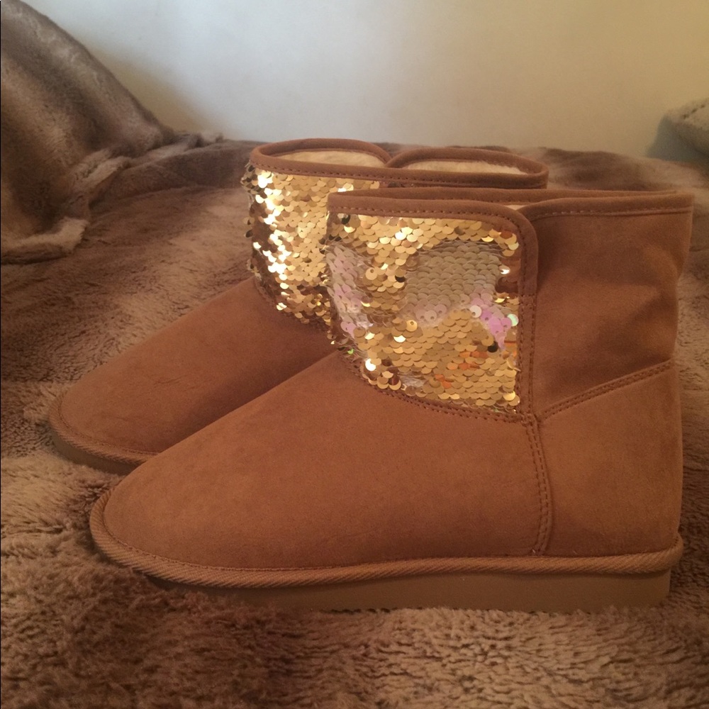 **NWOT** Old navy kids flip sequin booties